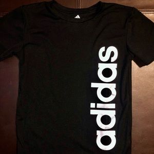 Big Boys Adidas Short Sleeve Tee size 10/12 Med